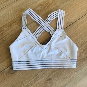 Alo Yoga Bralette - Medium